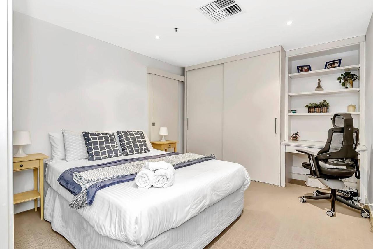 Waterfront Resort-Style Living At Glenelg Beach Adelaide Exterior foto